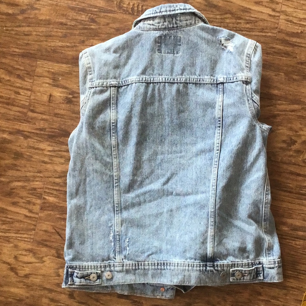Light Blue Denim Jacket medium - Picture 5 of 5